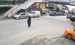 Yenimahalle’de Hatalı Sollama Kazaya Neden Oldu: 13 Yaşındaki Öğrenci Yaralandı