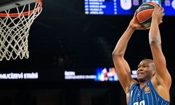 Anadolu Efes, Normal Sezonu Atina'da Kapatıyor