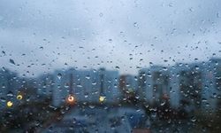 Ankara'da Hava Sertleşiyor: Sıcaklık Düşüyor, Yağış Geliyor