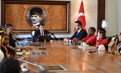 Ankara’da Dünya Çocukları Bir Araya Geldi: Vali Şahin’den 23 Nisan Kabulü