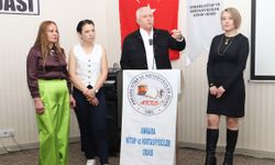 Ankara'da Kitap ve Kırtasiyeci Kadın Esnafı Bir Araya Geldi