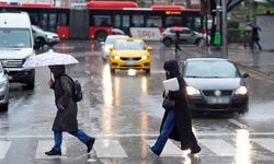 Ankara'da Sağanak Etkili Oldu: Sokaklar Su Altında Kaldı