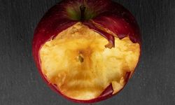 Kesilmiş Elma Neden Kararır?