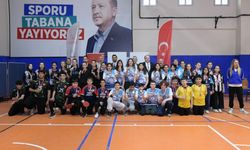 Kahramankazan’da Öğrencilerden Masa Tenisi Turnuvasına Yoğun İlgi