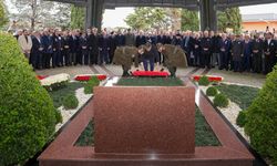 Turgut Özal Vefatının 33. Yılında Kabri Başında Anıldı