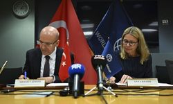 Mehmet Şimşek INRAIL Projesinin Finansman Anlaşmasını Washington’da İmzaladı