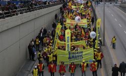 1 Mayıs'ta AKM’den Tandoğan’a Binlerce Kişi Yürüdü