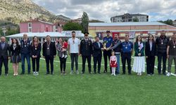 Nallıhan’da Kurumlar Arası Voleybol Turnuvasının Şampiyonu "Emniyet Gücü"