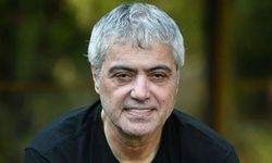 Ünlü Şarkıcı Cengiz Kurtoğlu Konser Yolunda Kaza Geçirdi