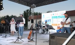 Çubuk Eğitim Festivali’nde Öğretmenlerden "Yıla Veda" Konseri