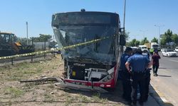 Ankara Şaşmaz Kavşağı'nda EGO Otobüsü Kazası: 1 Ölü, 9 Yaralı