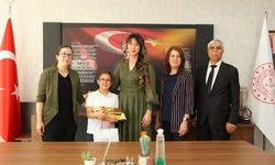 Gölbaşı Tek İlkokulu Öğrencisi Atıkları Sanata Dönüştürerek Ödül Aldı