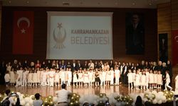 Kahramankazanlı Minikler Mezuniyet Keplerini Fırlattı