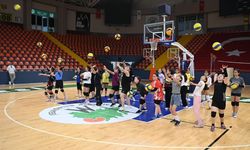 Mamak’ta Voleybol Altyapı Seçmeleri Yapıldı