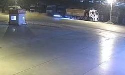 Polatlı’da Kontrolden Çıkan Otomobil Kamyonun Altına Girdi
