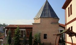 Ankara Şeyh İzzettin Türbesi