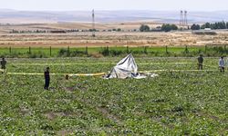 Ankara Temelli'de Helikopter Tarlaya Düştü: 2 Kişi Yaralandı