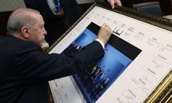 Cumhurbaşkanı Erdoğan NATO Aile Fotoğrafını İmzaladı