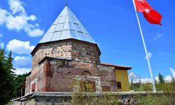 Kahramankazan Durhasanşah Türbesi