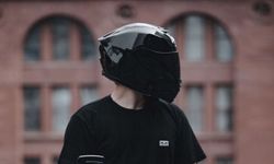 Kask Başımızı Nasıl Koruyor?
