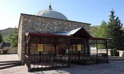 Nallıhan Taptuk Emre Türbesi