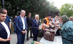 Yenimahalle’de 50 Bin Porsiyon Aşure Dağıtıldı