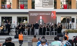 Kızılay Zafer Meydanı'nda "Cumhuriyet Marşları" Coşkusu: Sakarya Zaferi Anıldı