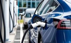 Uzun Süre Park Halinde Bırakılan Elektrikli Araçların Bataryası Biter mi?
