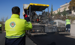 Etimesgut'ta Asfalt Yenileme Çalışmaları Sürüyor