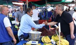 Başkan Özarslan, Kardeşler Semt Pazarı'nı Ziyaret Etti
