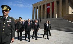 Ankara Valisi Yakup Canbolat’tan Anıtkabir'e Anlamlı Ziyaret
