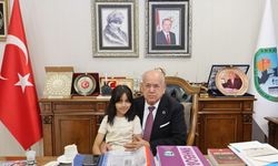 Ankaralı Küçük Ressamın ‘Ahilik Çarşısı’ Eserine Uluslararası Ödül