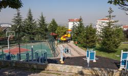 Çankaya’da 51 Parka Çocuk Oyun Grupları ve Spor Aletleri Yenilendi