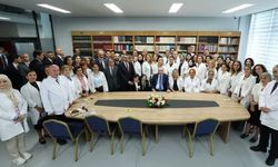 Cumhurbaşkanı Erdoğan’dan Gazi Anadolu Lisesi’ne Ziyaret