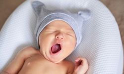 Kalabalıkta Biri Esneyince Neden Biz de Esniyoruz?