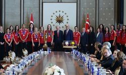 Cumhurbaşkanı Erdoğan, Şampiyon Filenin Sultanları’nı Külliye’de Kabul Etti