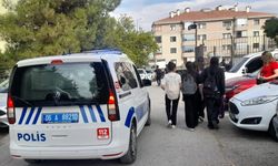 Gölbaşı'nda Okul Çevrelerine Sıkı Denetim: 4 Günde 1000'den Fazla Kişiye Kimlik Kontrolü