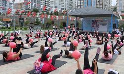 Mamak’ta Vatandaşlar Açık Havada Pilates Etkinliğinde Buluştu