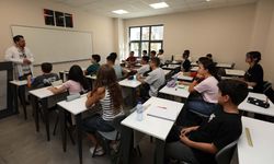 Yenimahalle’de 3 Bin Öğrenci için Ücretsiz Ders Zili Çaldı: Destek Merkezlerinde Yeni Dönem Başladı