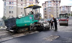 Altındağ’da Asfalt Sezonu Sürüyor: Sezonluk Serim 75 Bin Tonu Aştı
