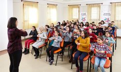 Altındağ’da 7 Bin Öğrenci Gençlik Merkezlerine Koştu: Ücretsiz Kurs Sayısı 60 Branşa Ulaştı