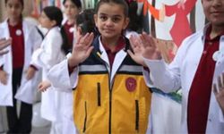 Ankara’da 100 İşitme Engelli Öğrenci Sağlık Elçisi Oldu