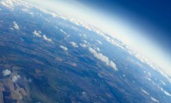 Atmosfer, Dünya ile Birlikte mi Dönüyor?