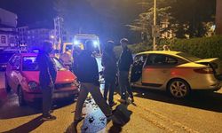 Çubuk’ta Kaymakamlık Önünde Trafik Kazası: 2 Kişi Yaralandı