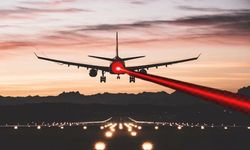 Lazer İşaretleyiciler, Uçuş Güvenliğini Riske Atıyor mu?