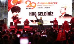 Keçiören’de Cumhuriyet Bayramı Uğur Işılak Konseriyle Kutlandı