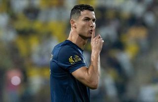 Ronaldo İspanya’ya Dönüyor: Almeria’nın Yüzde 25’ini Satın Aldı