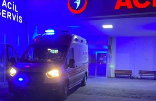 Çubuk’ta Otomobil Tıra Çarptı: 1 Ölü, 1 Yaralı