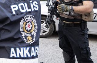 Ankara’da Uyuşturucu Operasyonu: 40 Şüpheli Gözaltında, 2 Firari Aranıyor