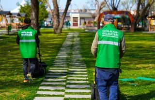 Gölbaşı’ndan Atatürk Sahil Parkı’nda Kapsamlı Temizlik Çalışması